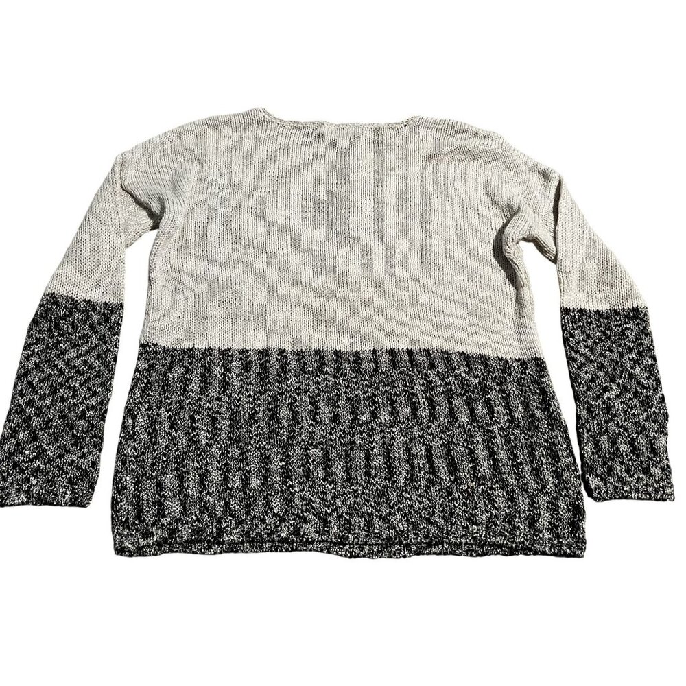 NWT INC Womens XS Two-Tone Long-Sleeve Sweater Silver, white, black NEW - Picture 2 of 8